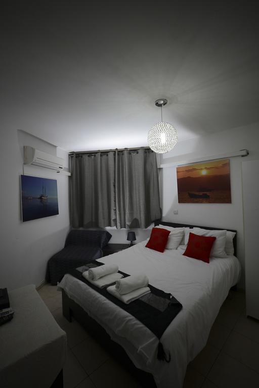 Avi'S Suites Eilat Oda fotoğraf